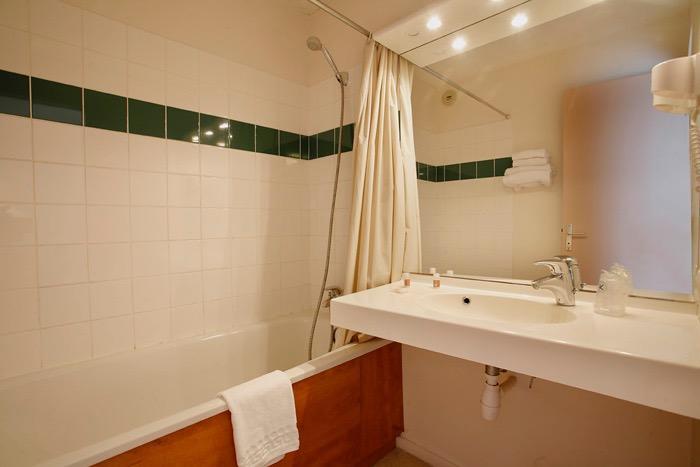 Hotel Novalis Quimperlé Екстериор снимка