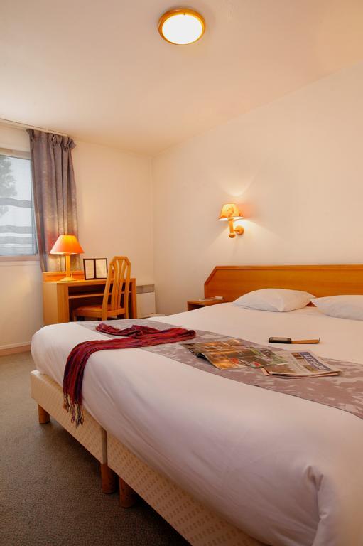 Hotel Novalis Quimperlé Екстериор снимка