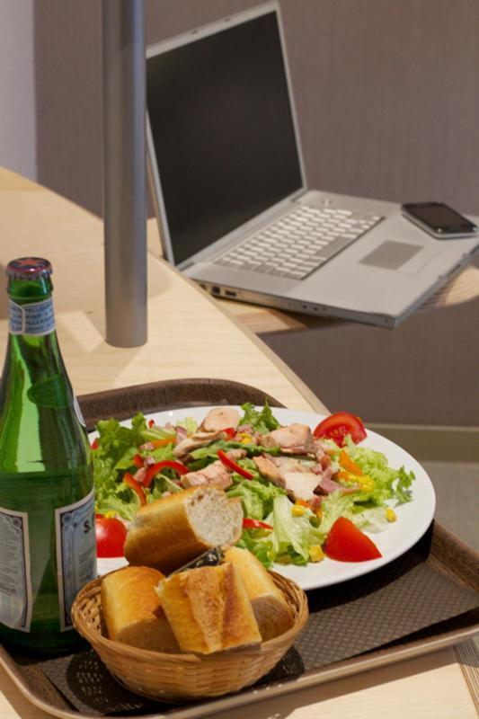 Hotel Novalis Quimperlé Екстериор снимка